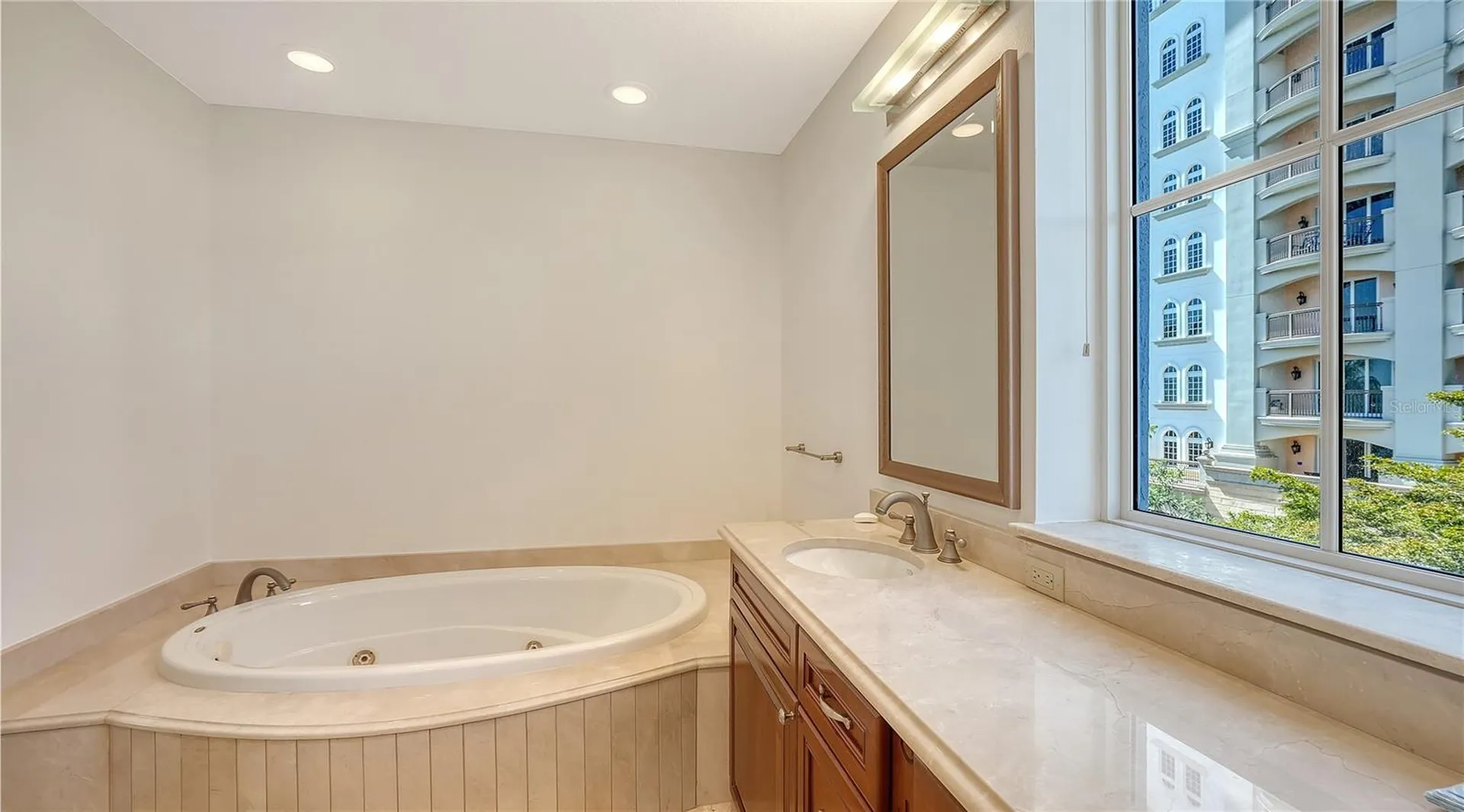 464 Golden Gate Point Sarasota FL 34236