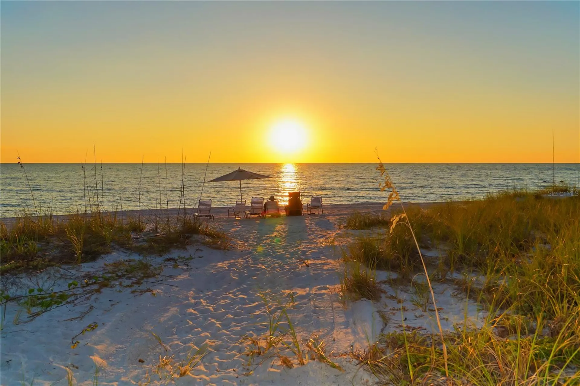 464 Golden Gate Point Sarasota FL 34236