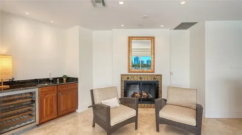464 Golden Gate Point Sarasota FL 34236