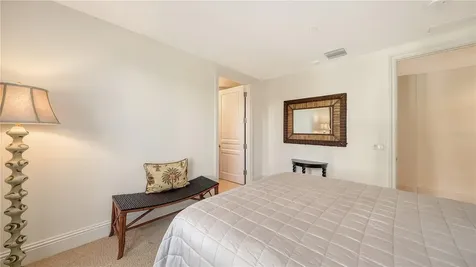 464 Golden Gate Point Sarasota FL 34236