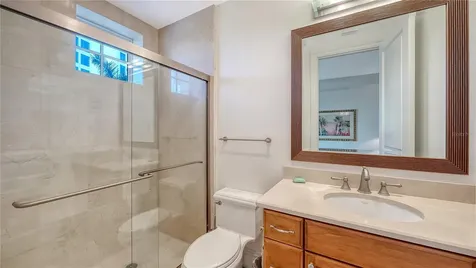 464 Golden Gate Point Sarasota FL 34236