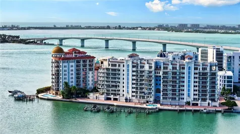464 Golden Gate Point Sarasota FL 34236