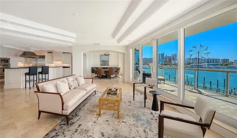 464 Golden Gate Point Sarasota FL 34236