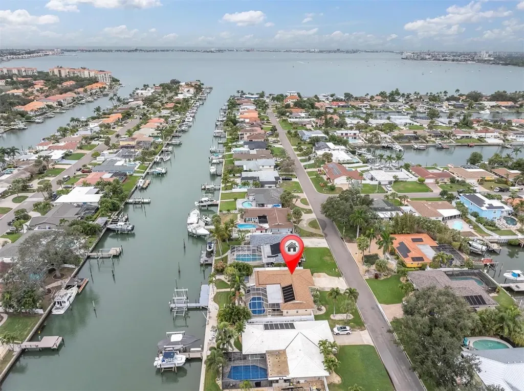 4200 46th Avenue S St Petersburg FL 33711