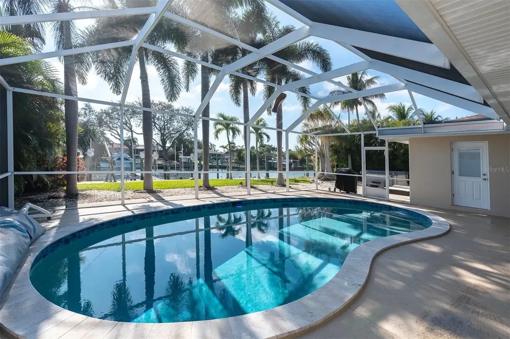 4200 46th Avenue S St Petersburg FL 33711