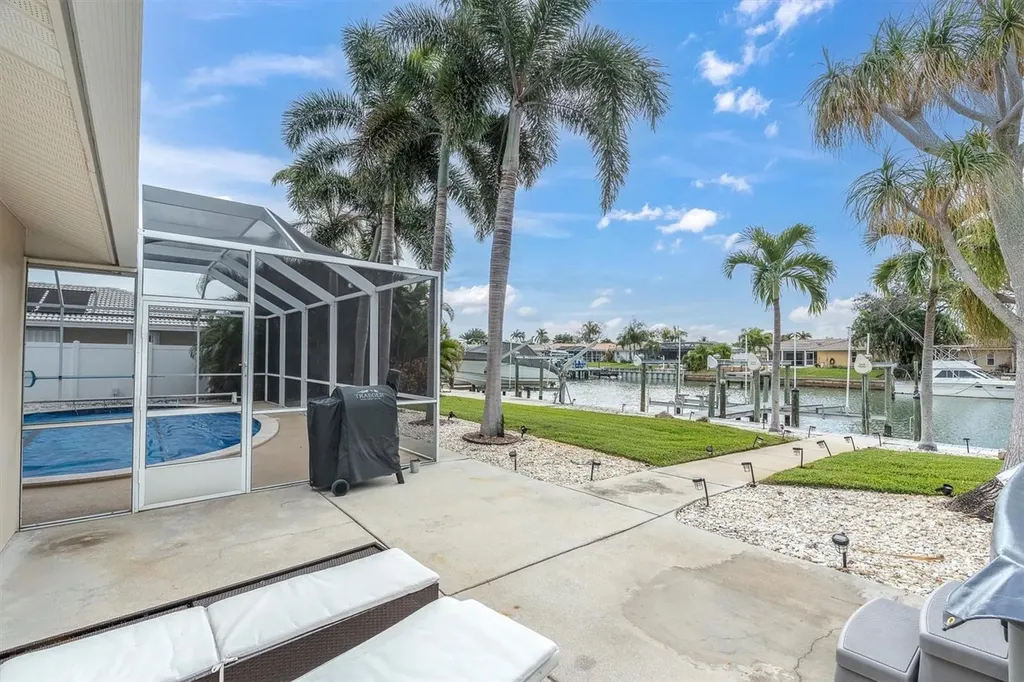 4200 46th Avenue S St Petersburg FL 33711
