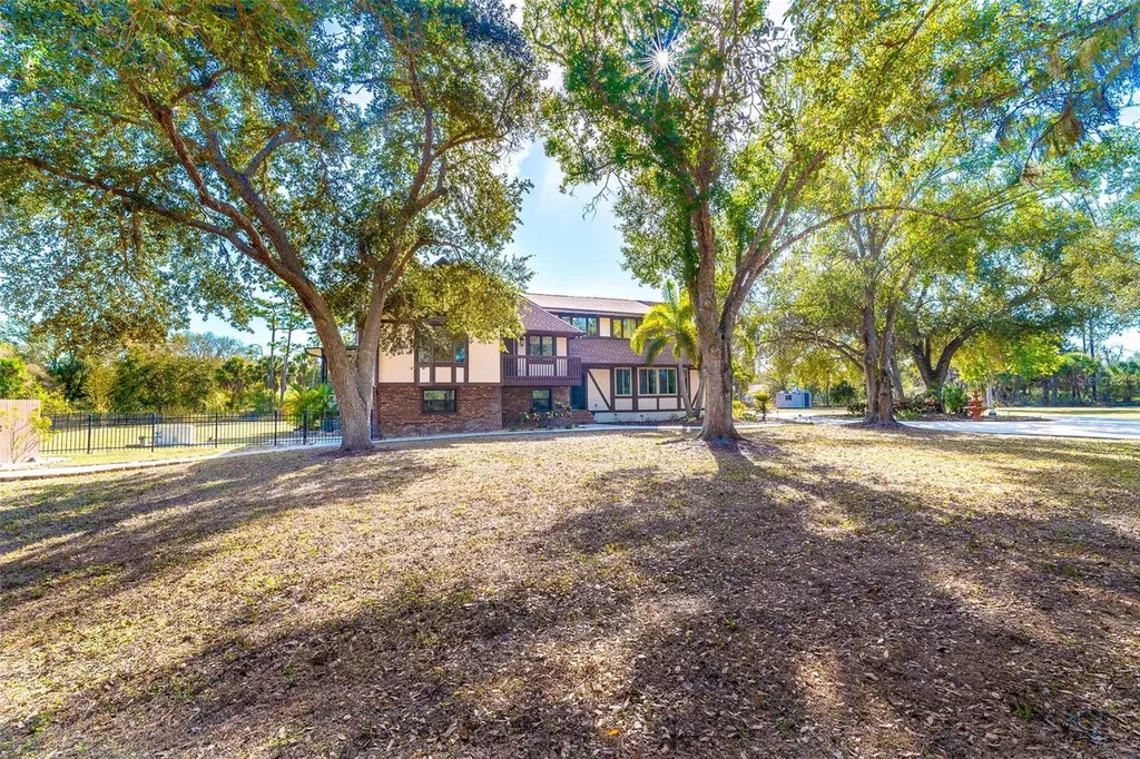 222 High Point Drive Venice FL 34292