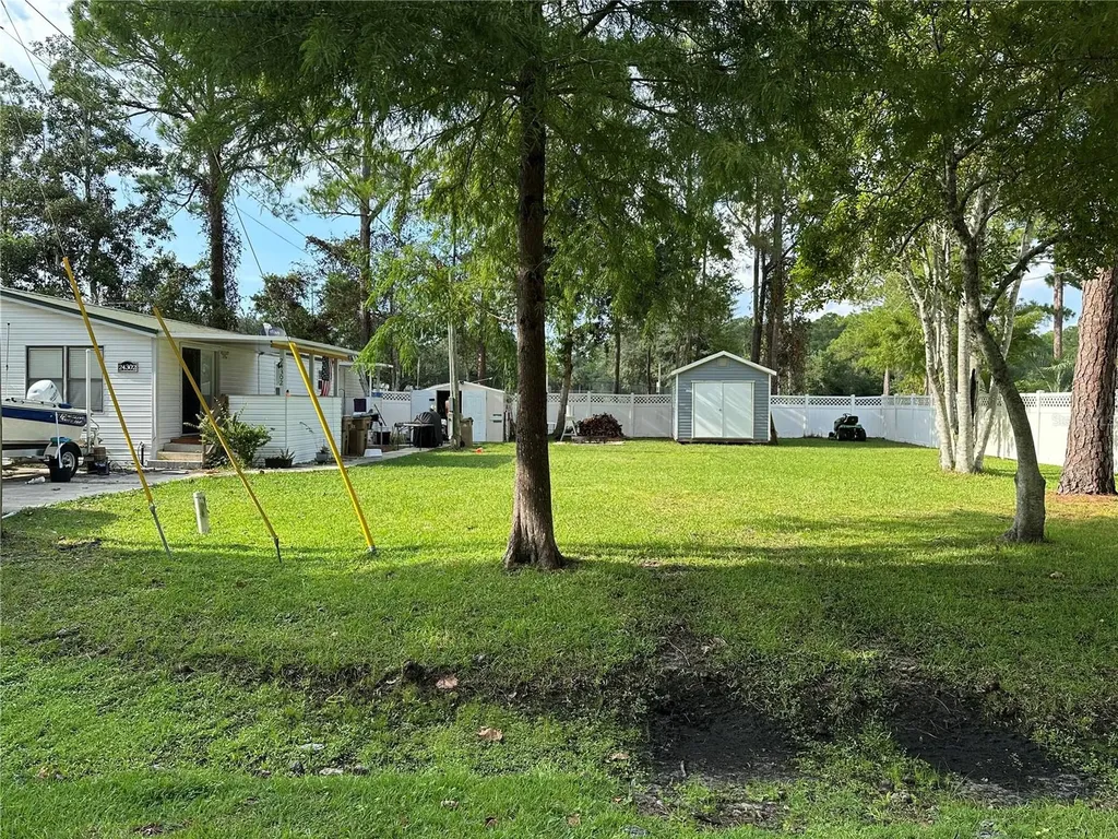 24302 Maxwell Street Astor FL 32102