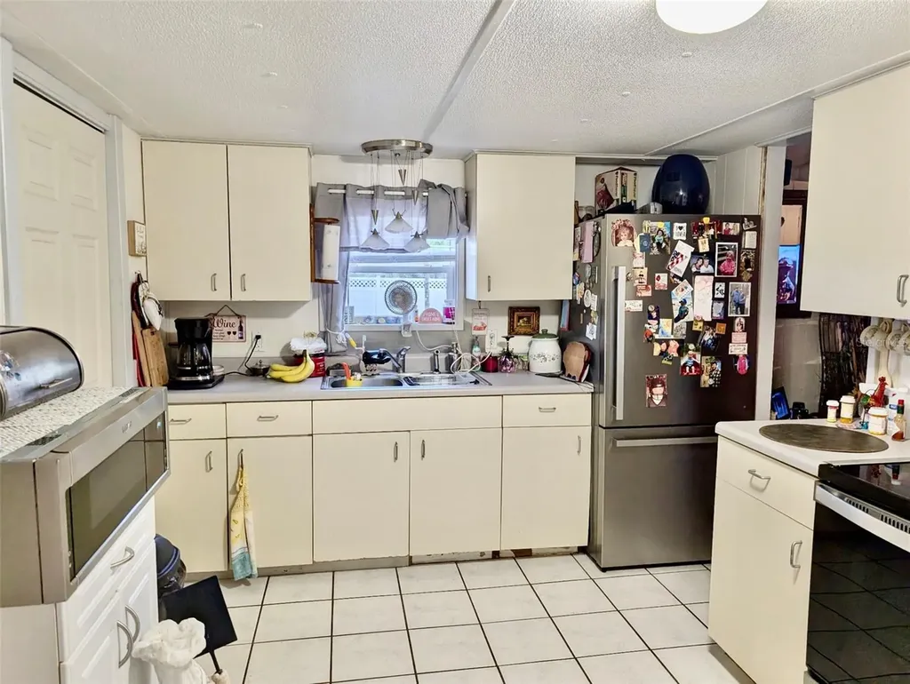 24302 Maxwell Street Astor FL 32102
