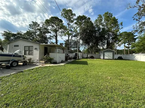 24302 Maxwell Street Astor FL 32102