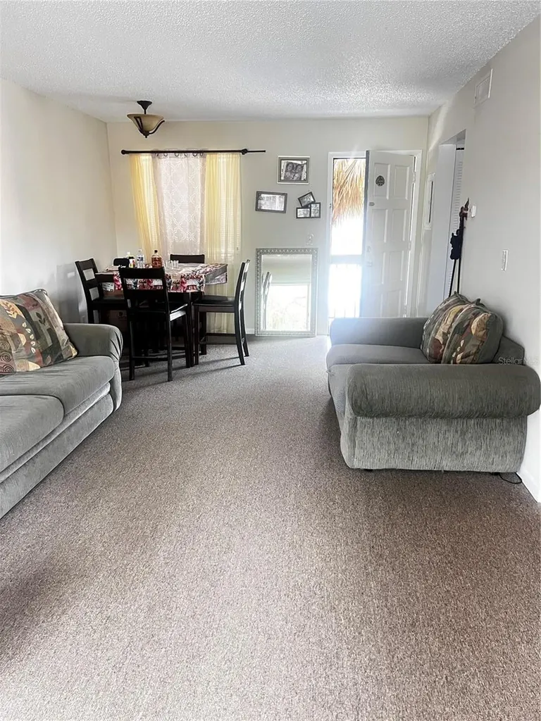 6312 Newtown Circle Tampa FL 33615