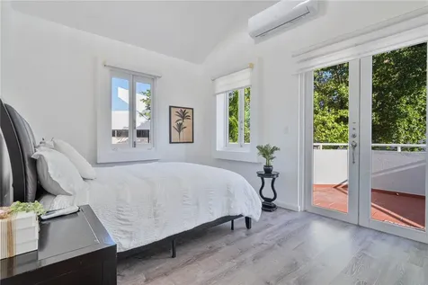 44 Surfside Humacao PR 00791