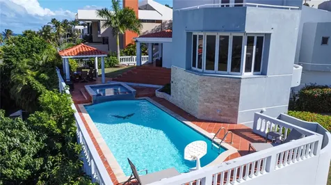 44 Surfside Humacao PR 00791