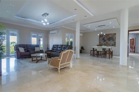 44 Surfside Humacao PR 00791