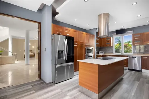44 Surfside Humacao PR 00791