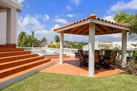 44 Surfside Humacao PR 00791