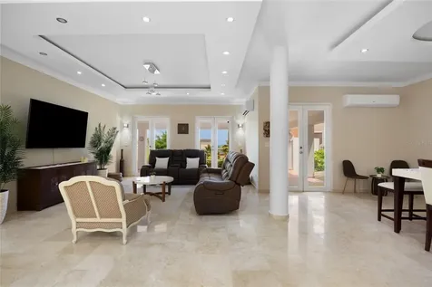 44 Surfside Humacao PR 00791
