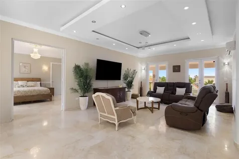 44 Surfside Humacao PR 00791