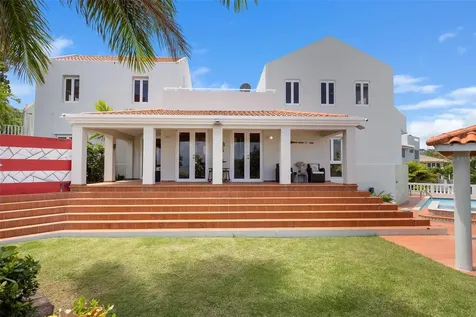 44 Surfside Humacao PR 00791