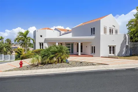 44 Surfside Humacao PR 00791