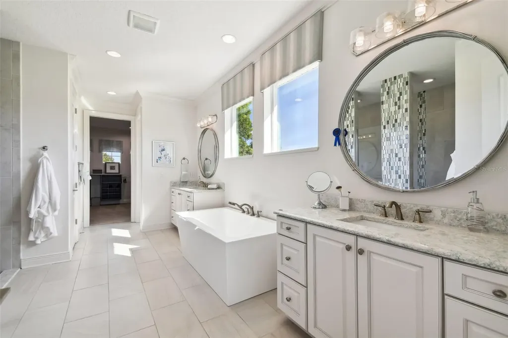 5333 Lake Venice Drive Wimauma FL 33598