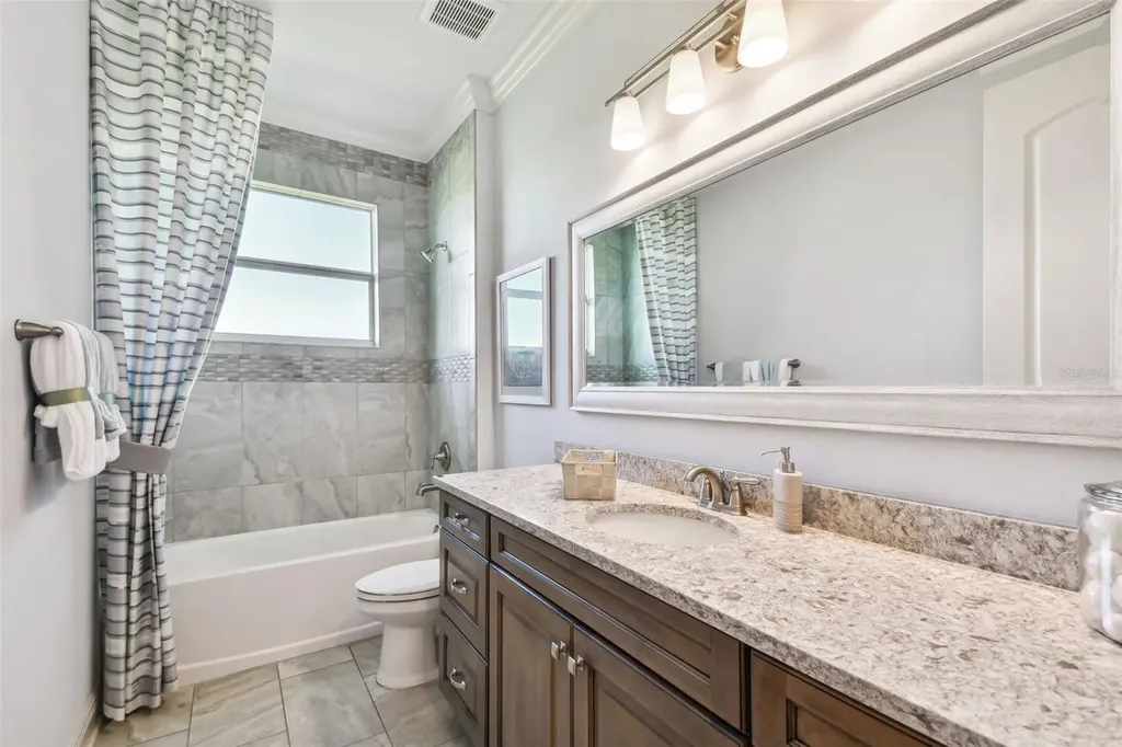 5333 Lake Venice Drive Wimauma FL 33598