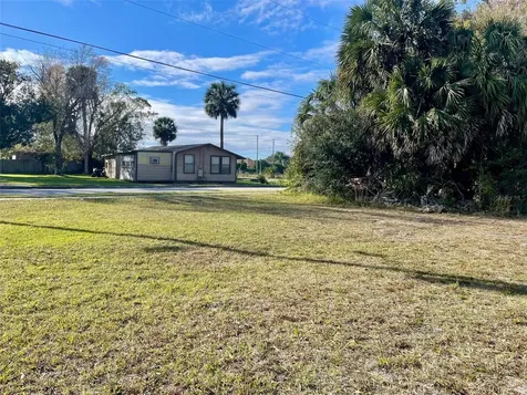 E 20th Street Sanford FL 32771