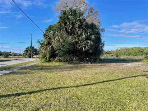 E 20th Street Sanford FL 32771
