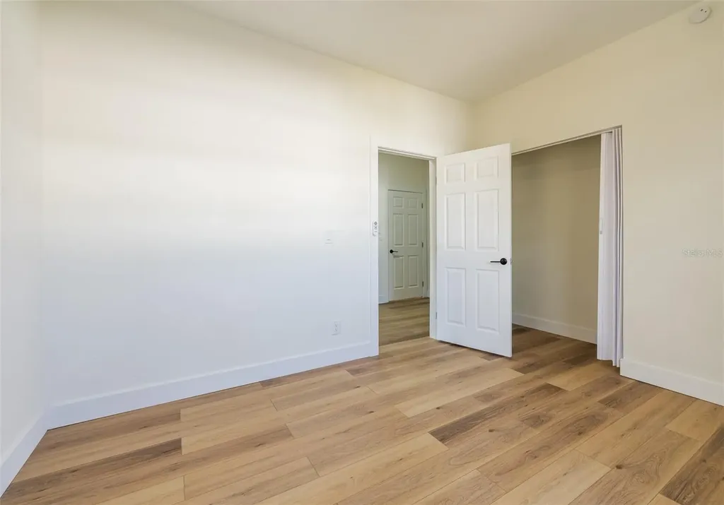 218 N Pinellas Avenue Tarpon Springs FL 34689