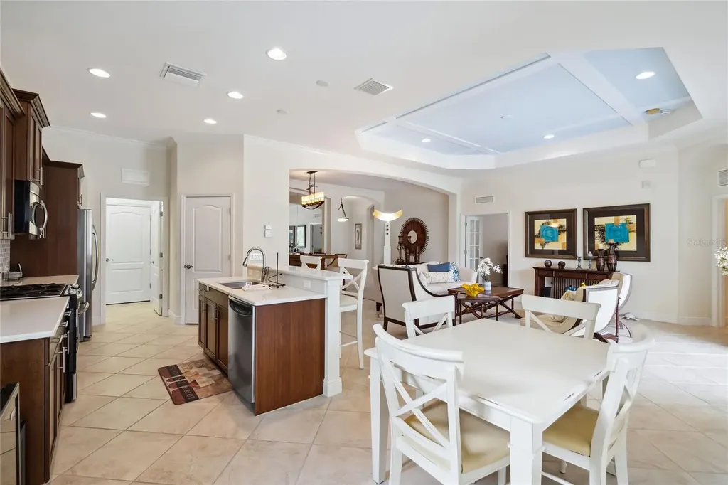 8416 Abingdon Court University Park FL 34201