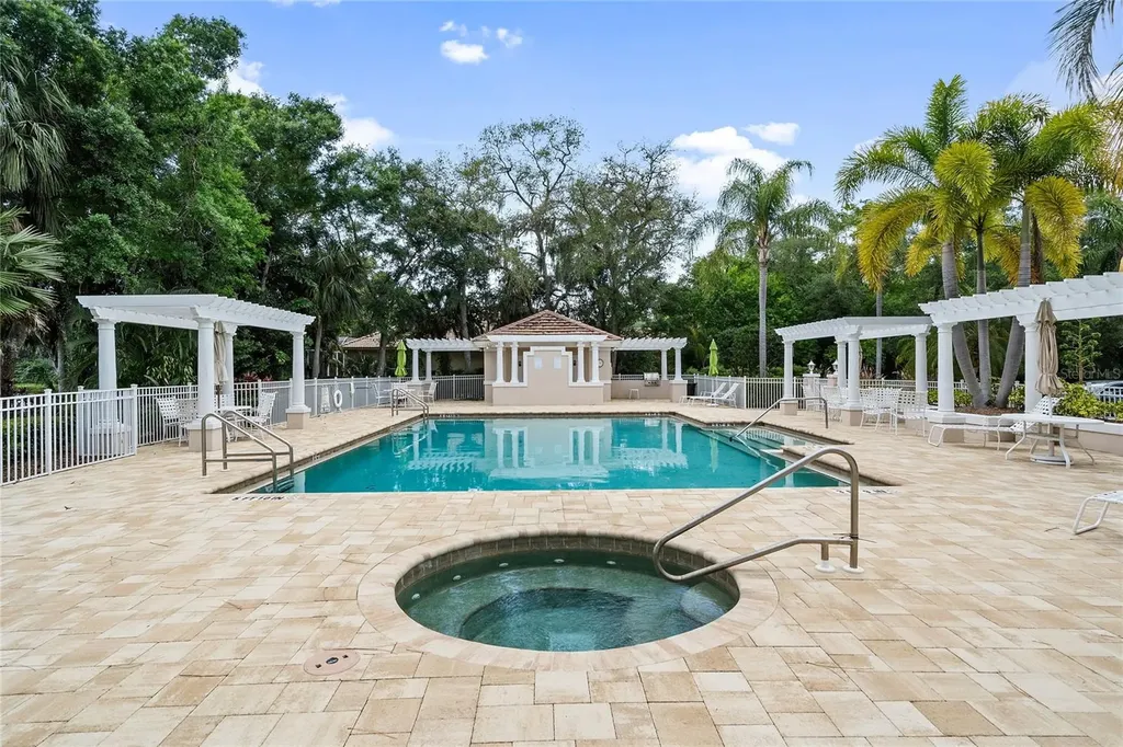 8416 Abingdon Court University Park FL 34201