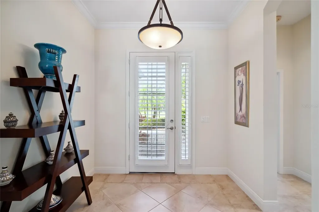 8416 Abingdon Court University Park FL 34201
