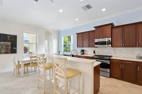 8416 Abingdon Court University Park FL 34201