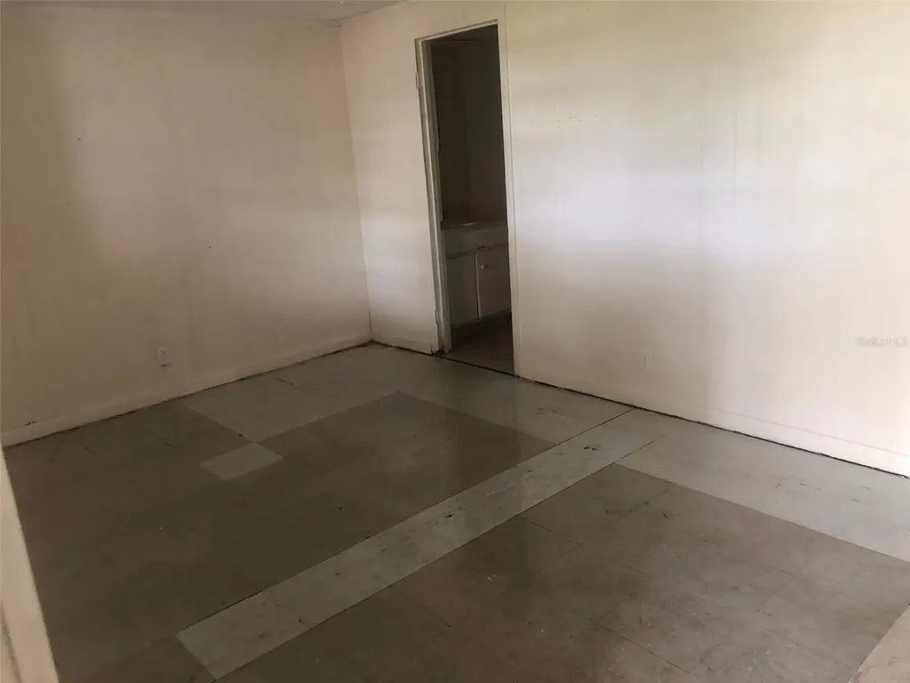 414 1/2 Miami Street Lake Wales FL 33853