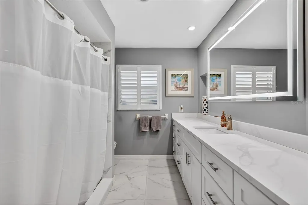 5676 Beneva Woods Circle Sarasota FL 34233