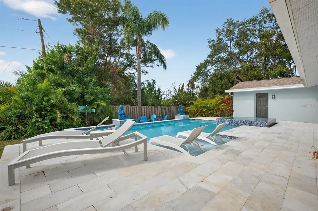 5676 Beneva Woods Circle Sarasota FL 34233