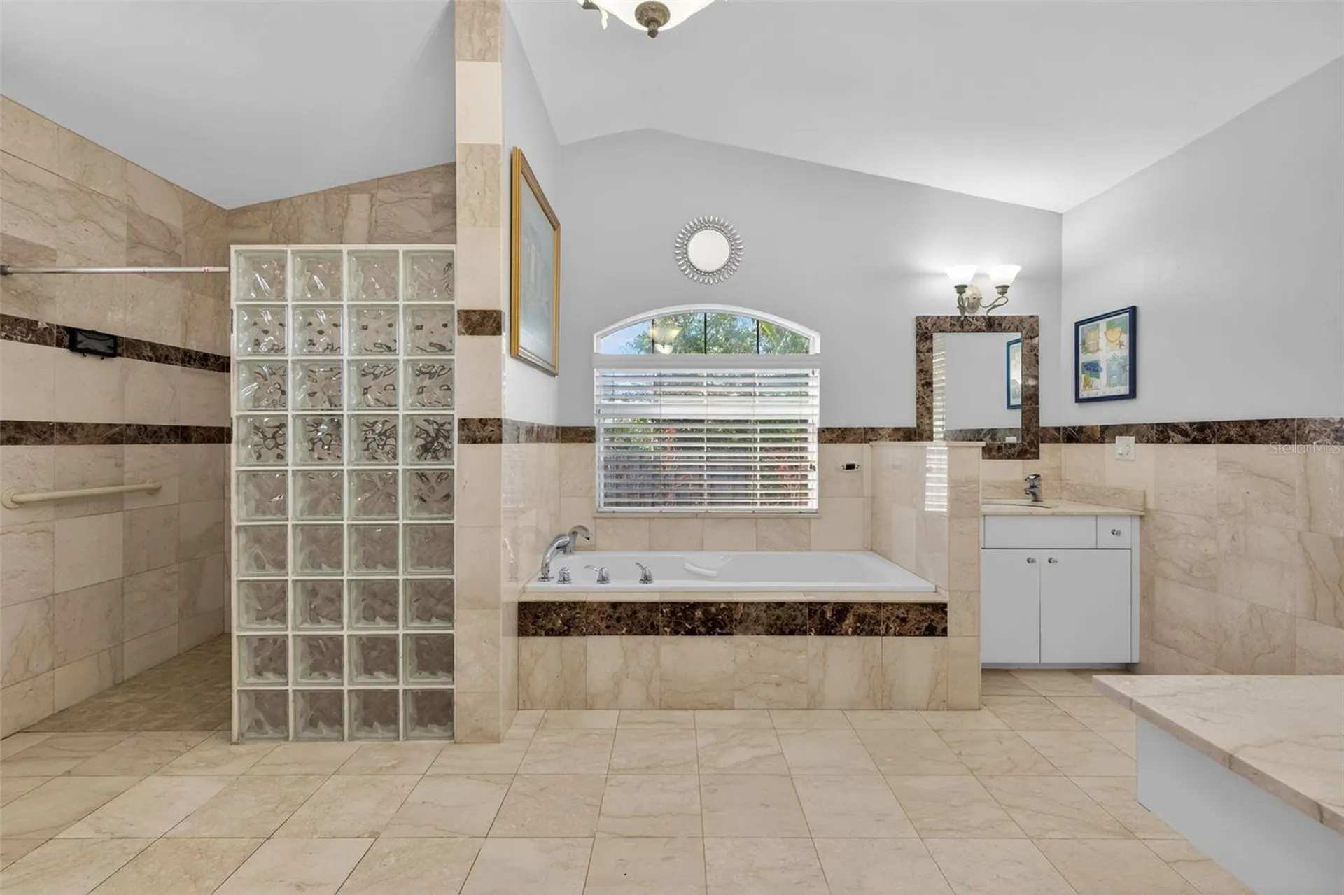 5676 Beneva Woods Circle Sarasota FL 34233