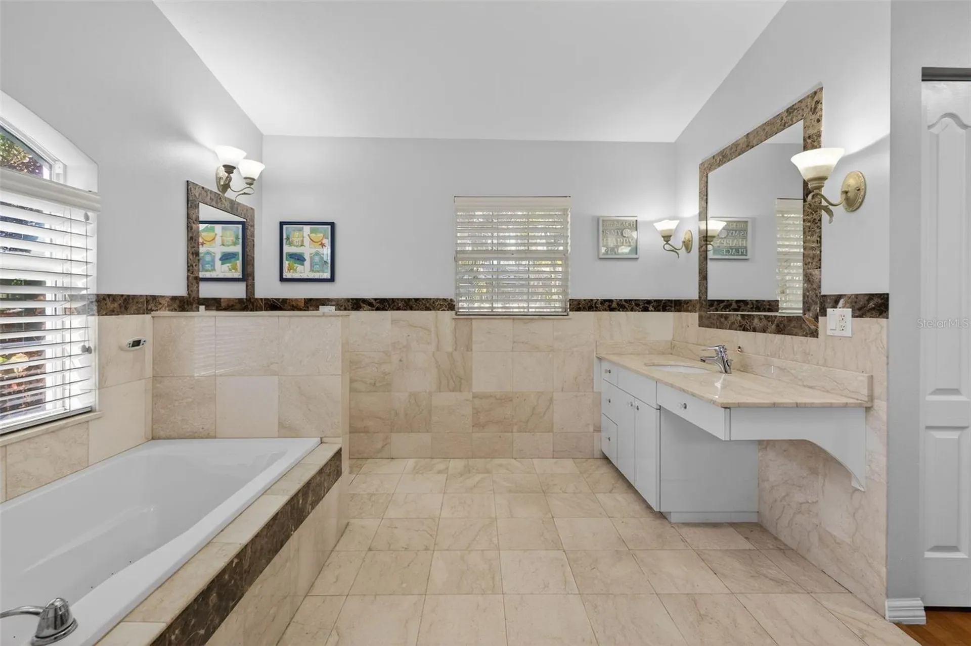 5676 Beneva Woods Circle Sarasota FL 34233