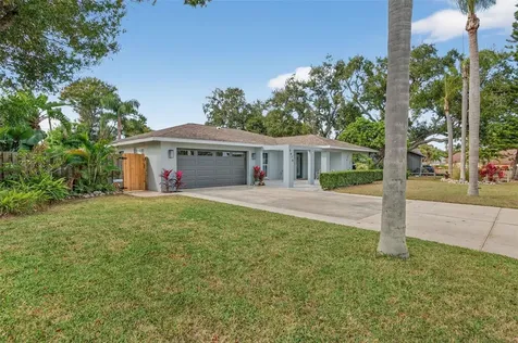 5676 Beneva Woods Circle Sarasota FL 34233