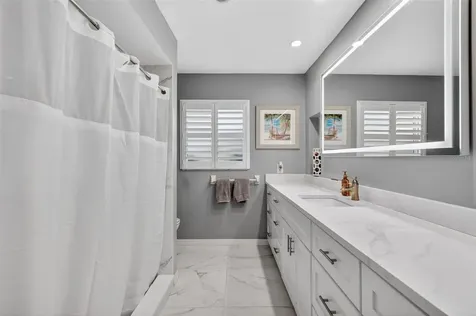 5676 Beneva Woods Circle Sarasota FL 34233