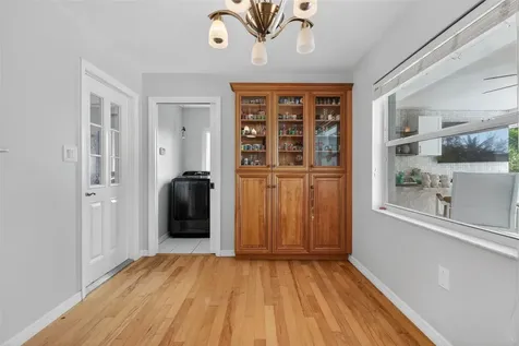 5676 Beneva Woods Circle Sarasota FL 34233