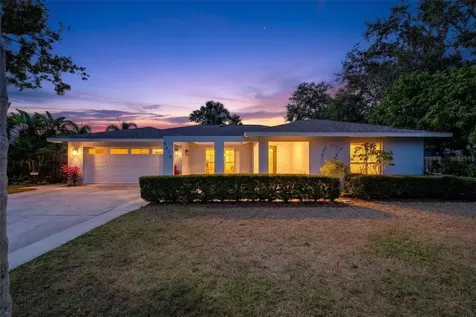 5676 Beneva Woods Circle Sarasota FL 34233