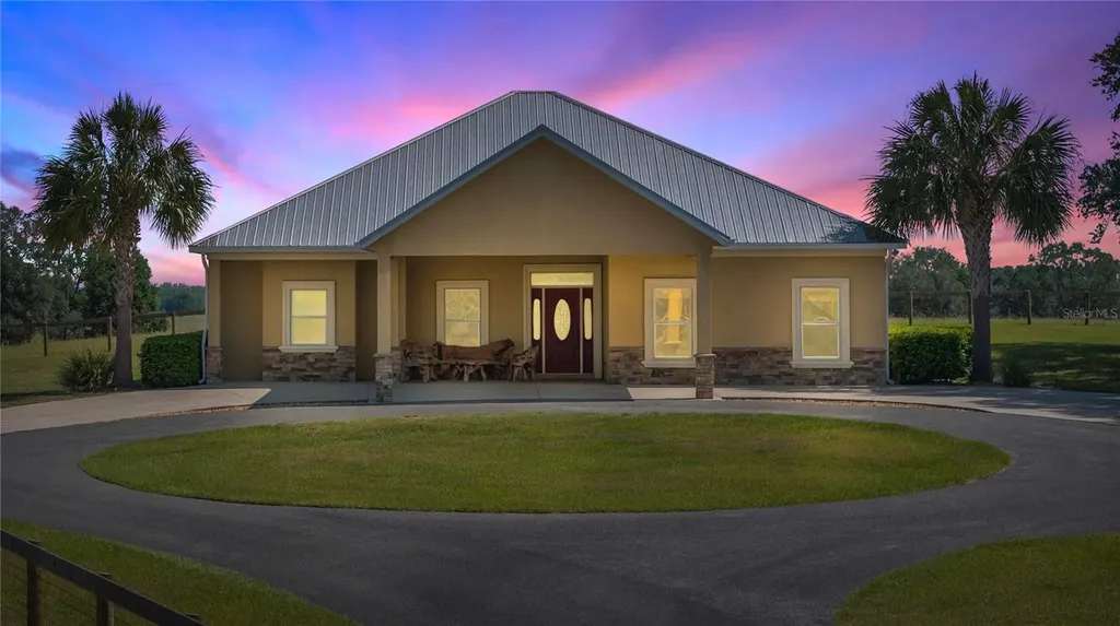 20551 SE 80th Street Morriston FL 32668