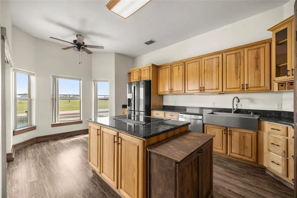 20551 SE 80th Street Morriston FL 32668