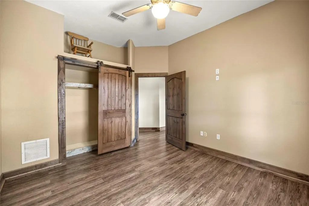 20551 SE 80th Street Morriston FL 32668