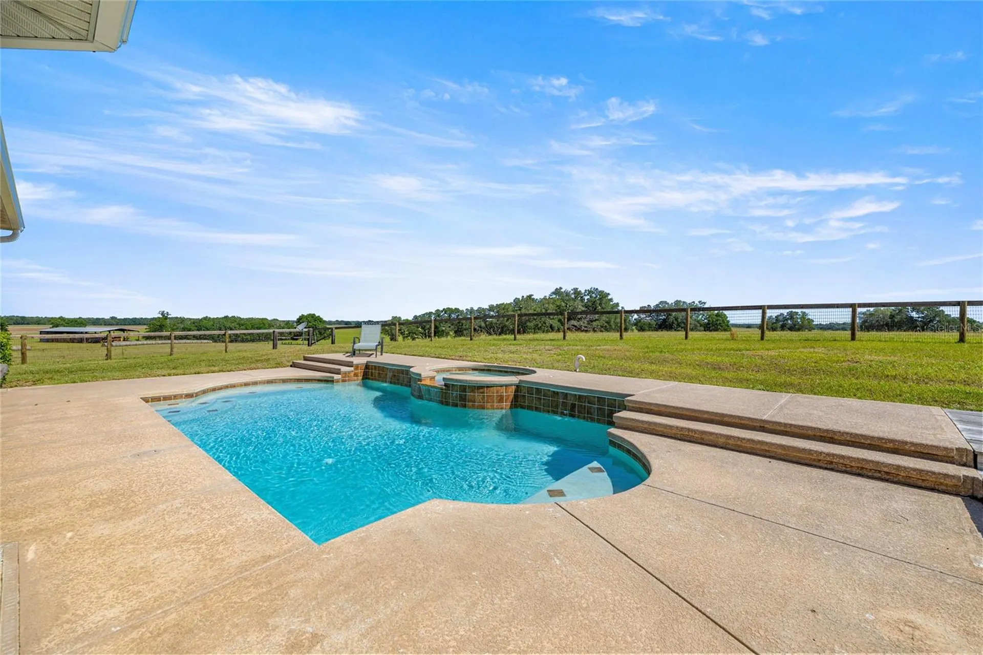 20551 SE 80th Street Morriston FL 32668