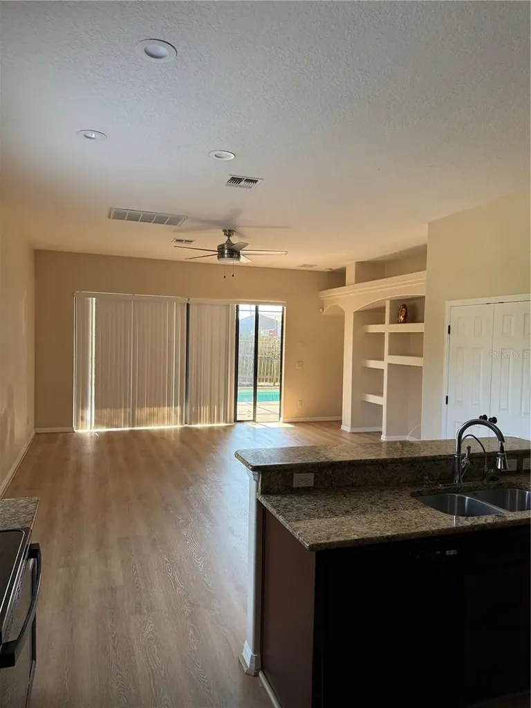 713 Bridgeford Crossing Boulevard Davenport FL 33837