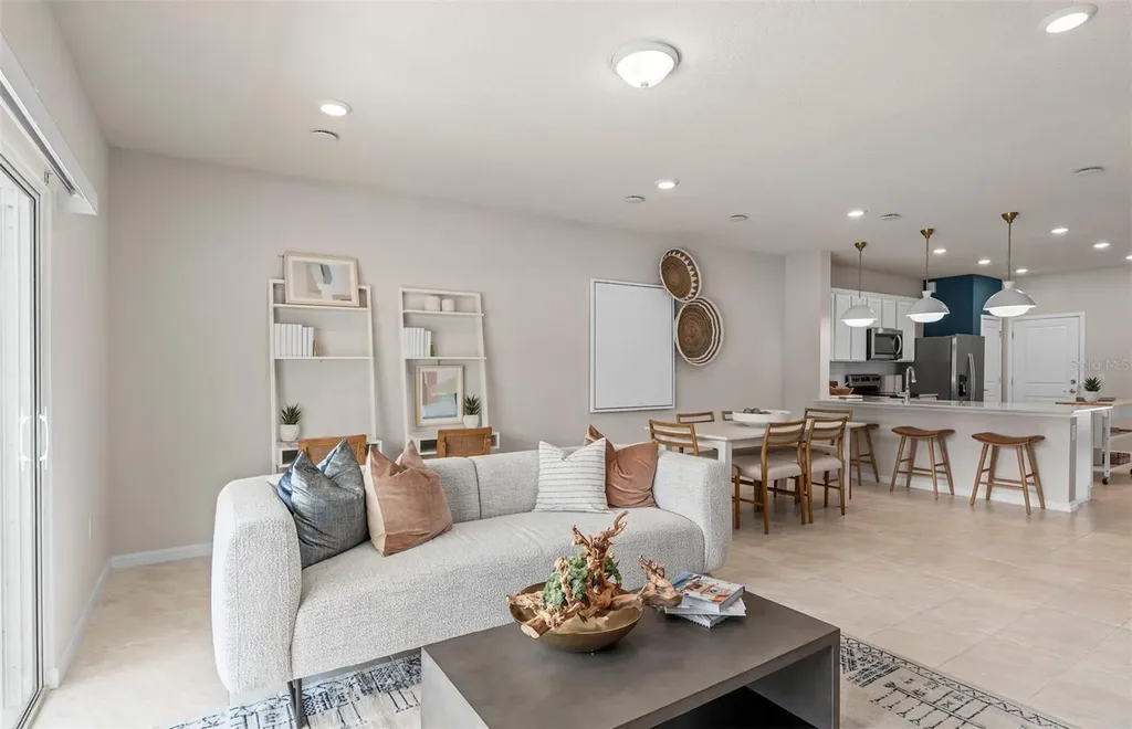 4256 Chester Springs Boulevard Davenport FL 33837