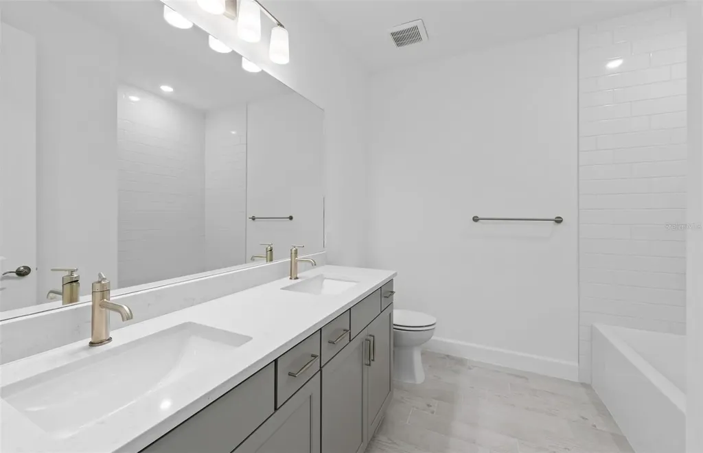 16518 Ennis Place Bradenton FL 34212