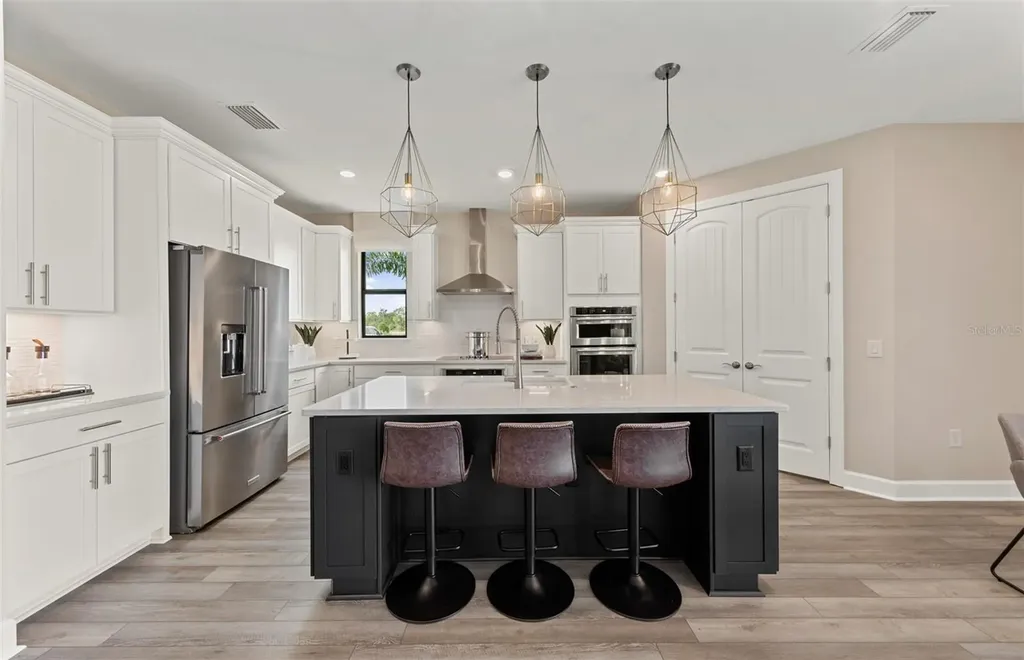 16518 Ennis Place Bradenton FL 34212